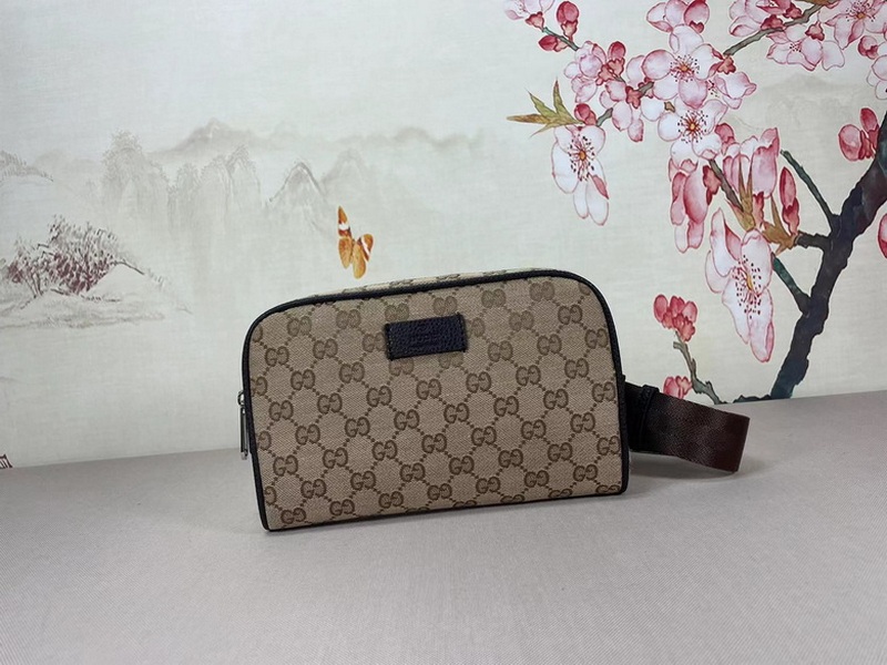 Gucci Handbags 681